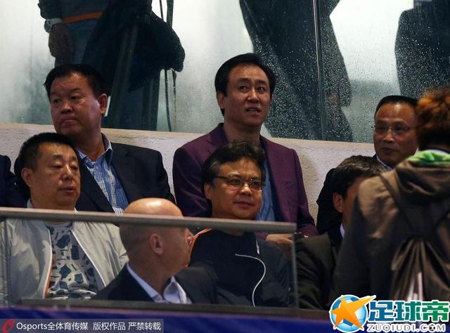曾与王全安合作过《图雅的亲事》等片的德国摄影师卢茨明显功力实足。